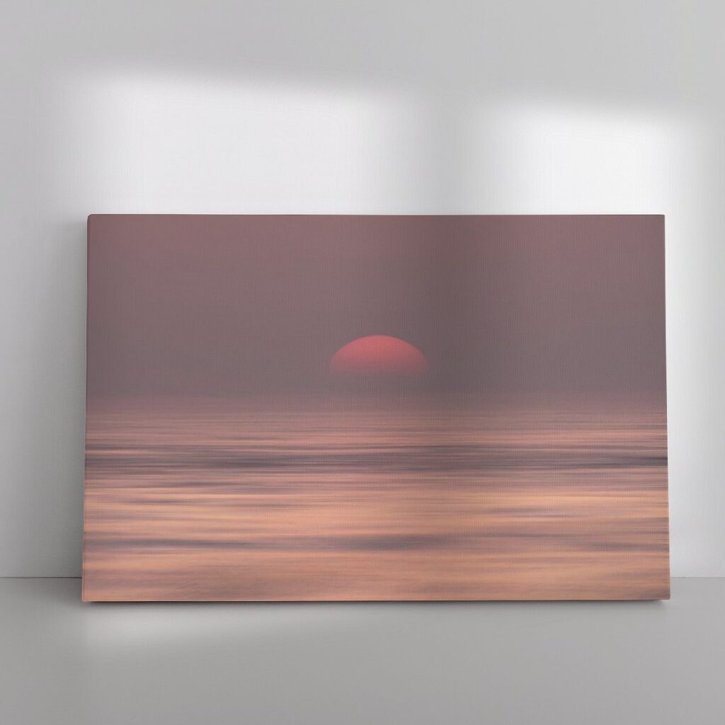 Een abstracte zonsondergang gemaakt door vele foto's samen te voegen tijdens de zonsondergang in Scheveningen.